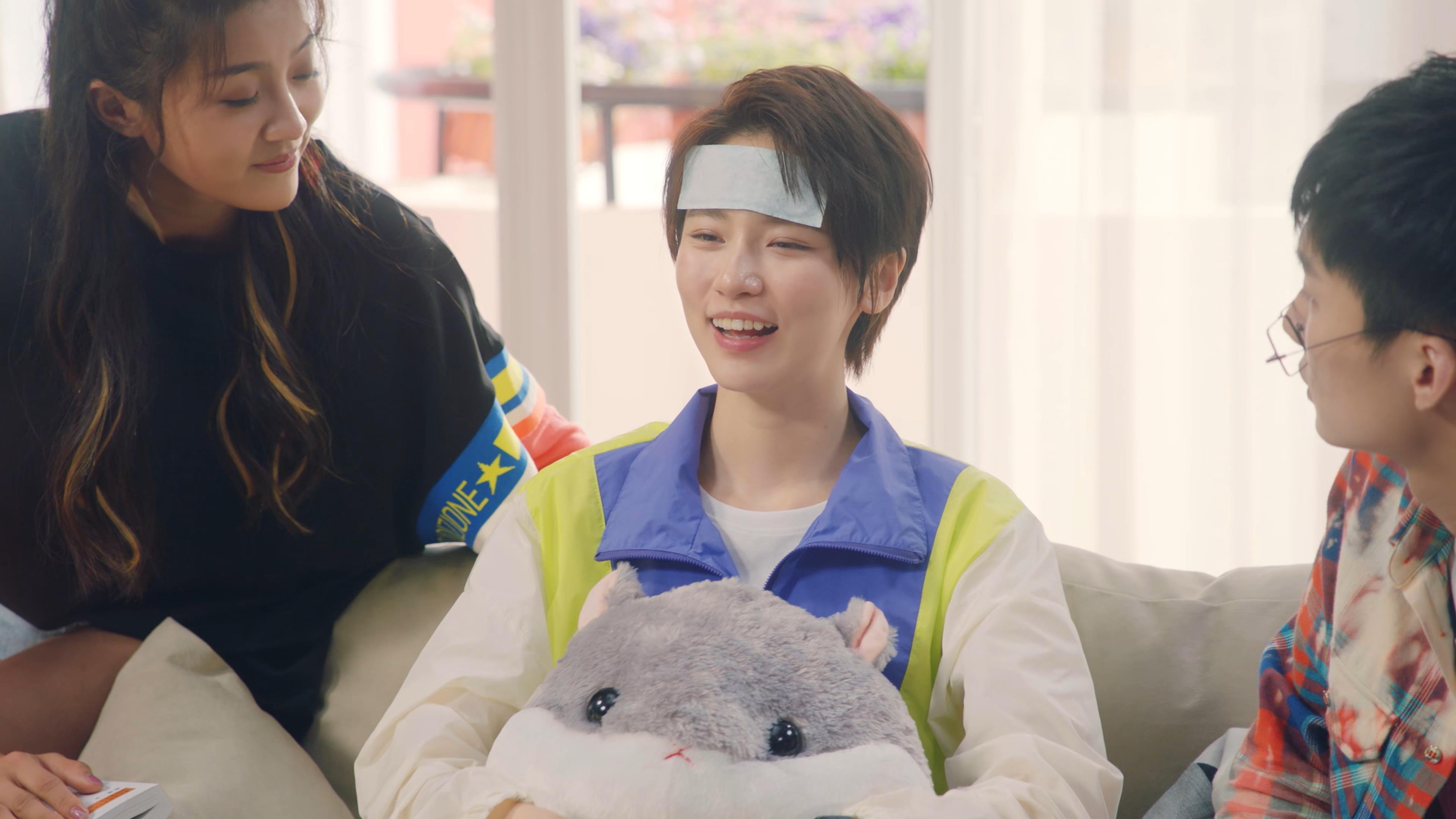 英超比赛中,精彩反击和神级扑救引发热议,英超十佳扑救