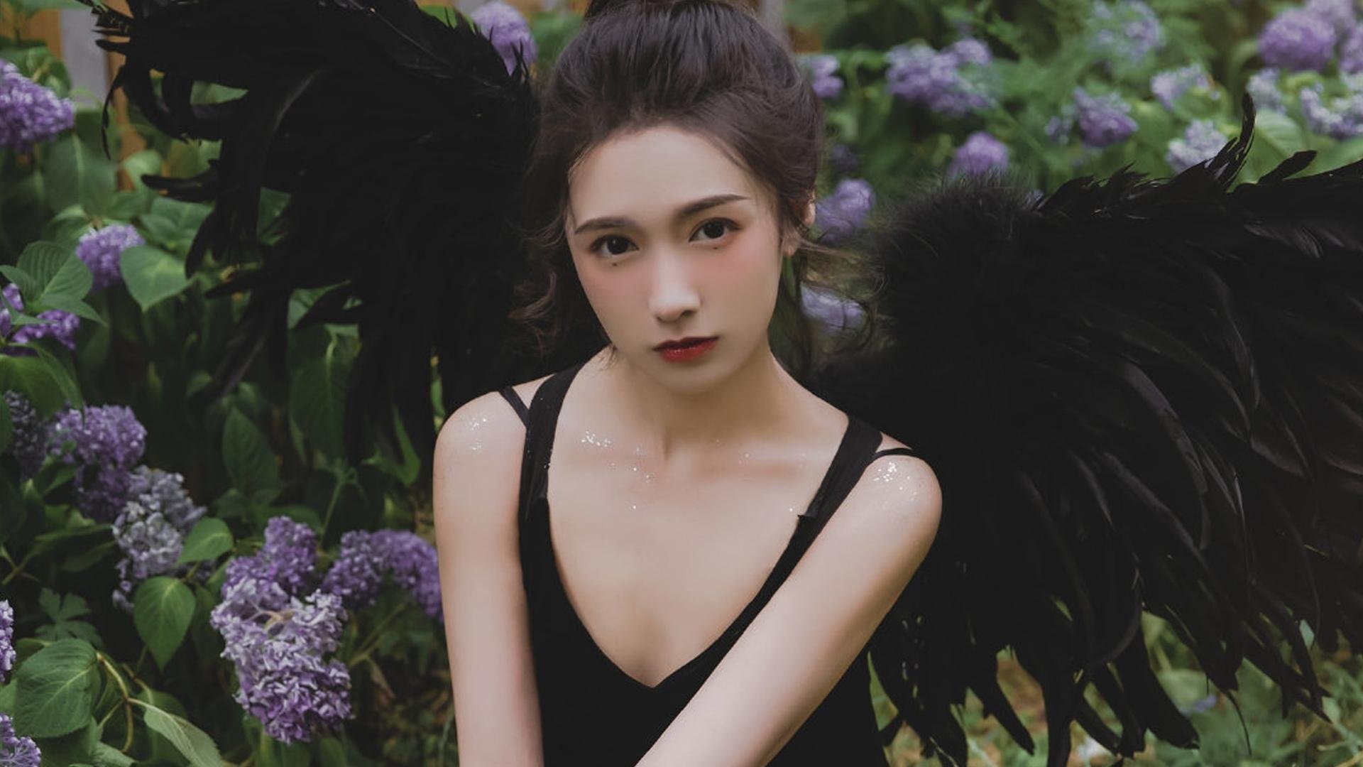 爱游戏官网-“短柄墙球：你不仅要快，还要聪明！高新区全民健身馆揭开比赛背后的战术秘密”