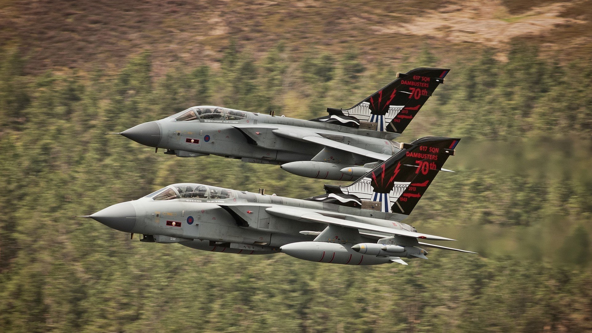 爱游戏电竞官网-德甲荣誉战：白刃战中的精彩拼抢，德甲荣誉战_白刃战中的精彩拼抢怎么打