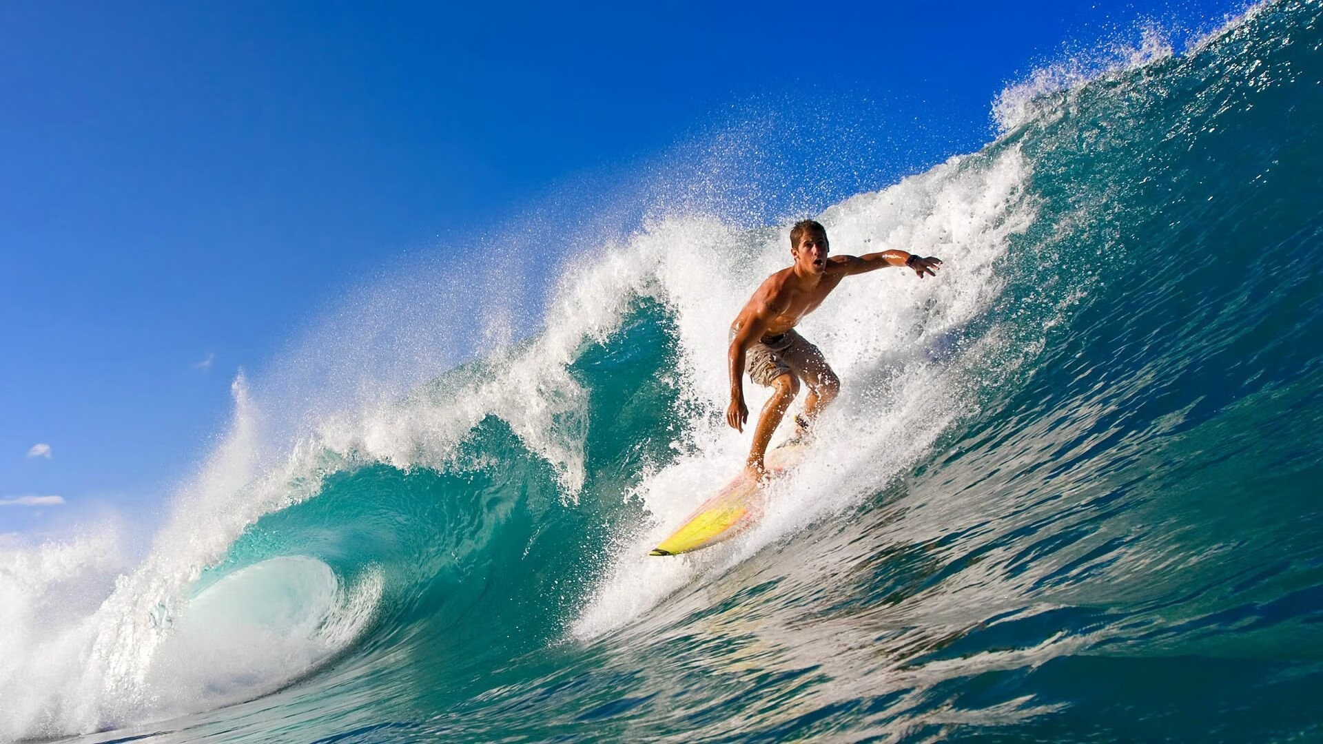 跨界创新：足球与音乐、电影的深度结合，足球经典音乐